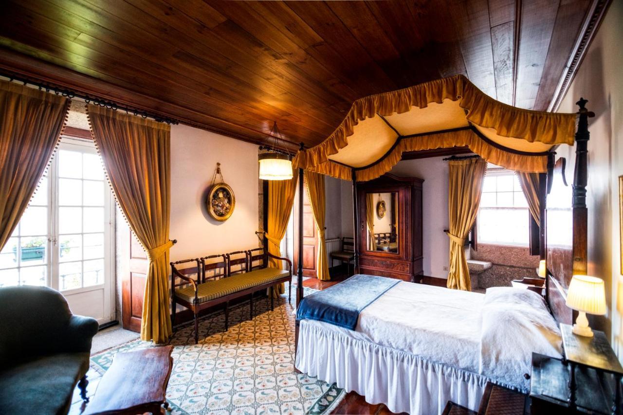 Casa Nobre Do Correio-Mor Bed & Breakfast Ponte da Barca Exterior photo