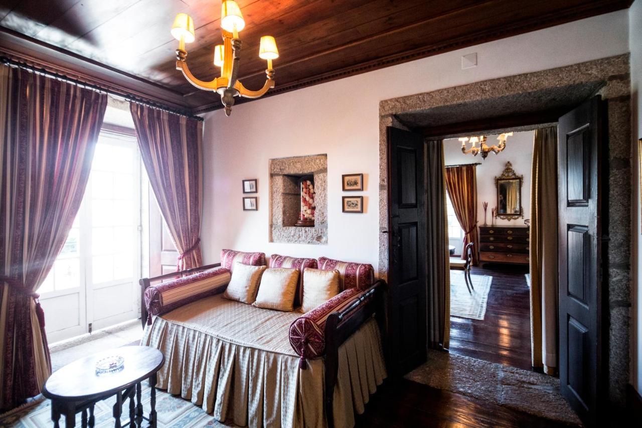 Casa Nobre Do Correio-Mor Bed & Breakfast Ponte da Barca Exterior photo