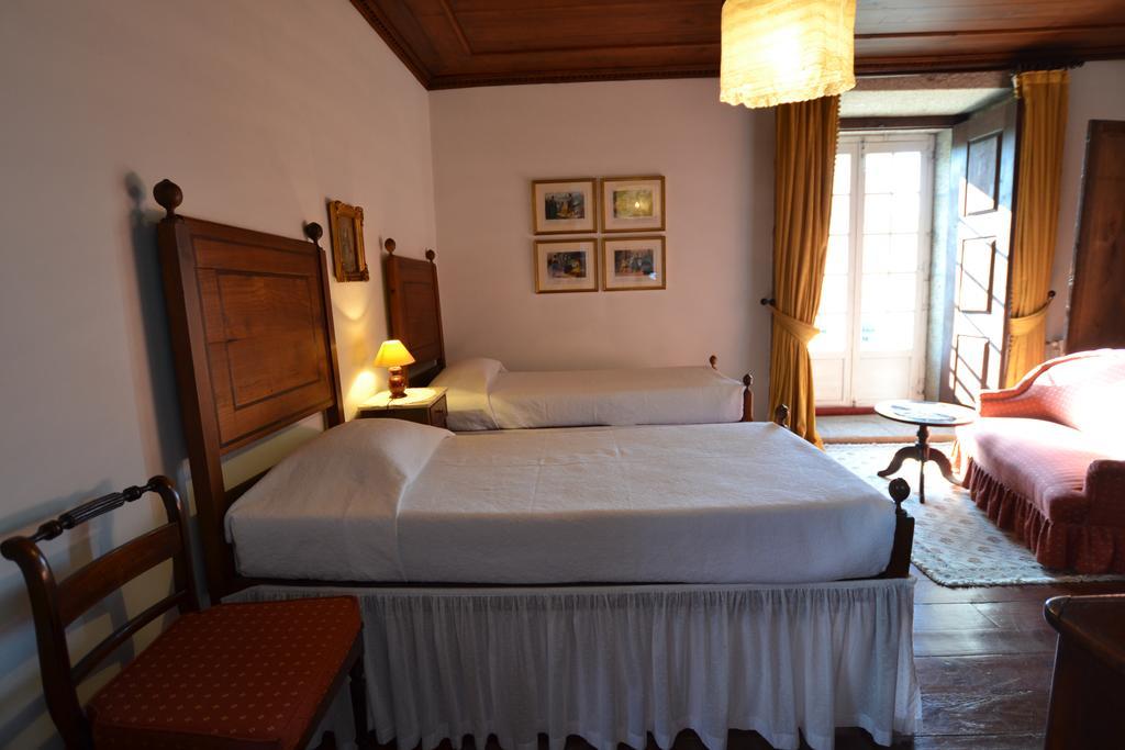 Casa Nobre Do Correio-Mor Bed & Breakfast Ponte da Barca Exterior photo