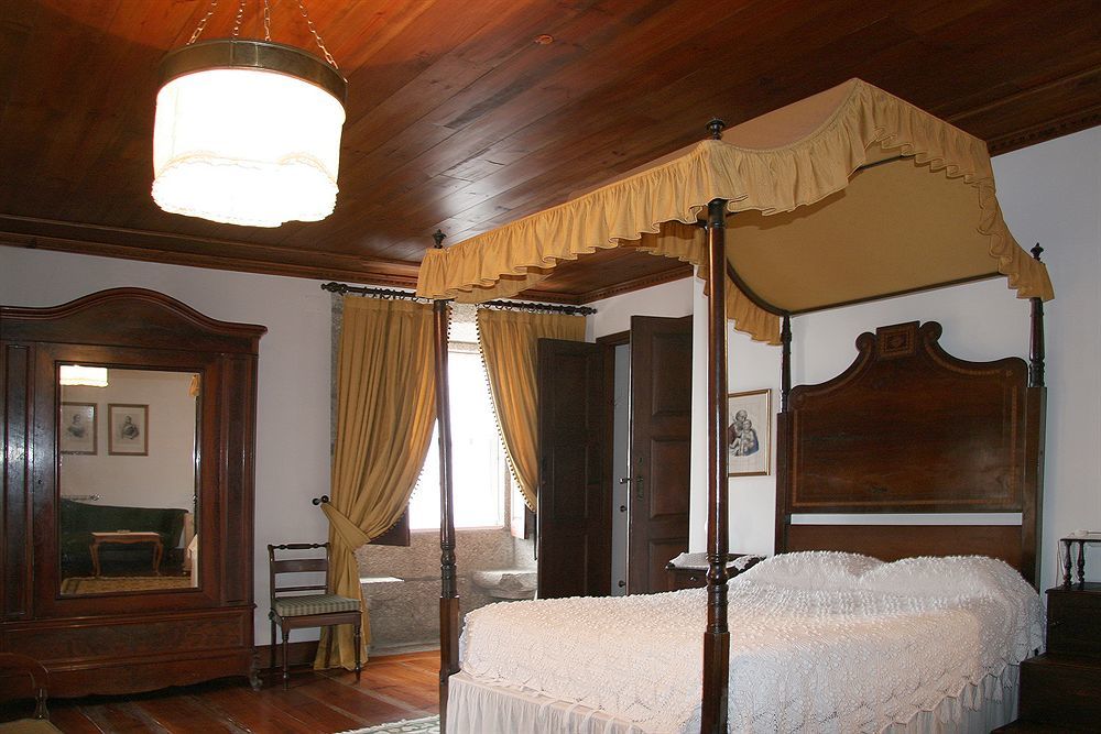 Casa Nobre Do Correio-Mor Bed & Breakfast Ponte da Barca Exterior photo